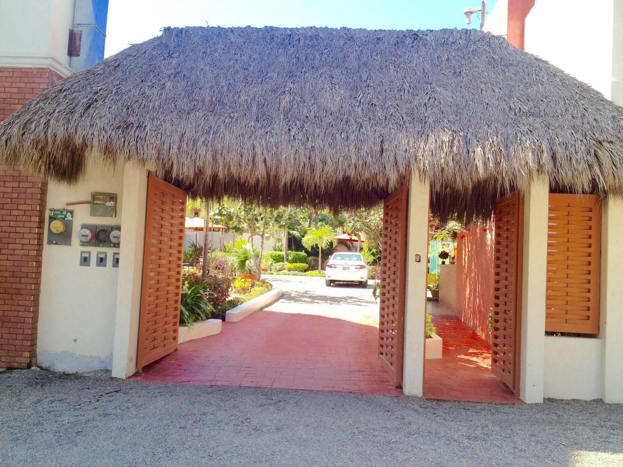 Hotel Y Suites Los Encantos Sayulita Buitenkant foto